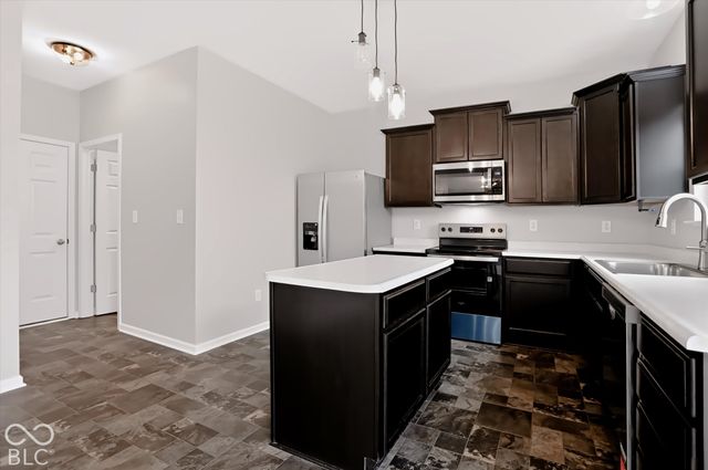 7803 Housefinch Lane, Indianapolis, IN 46239