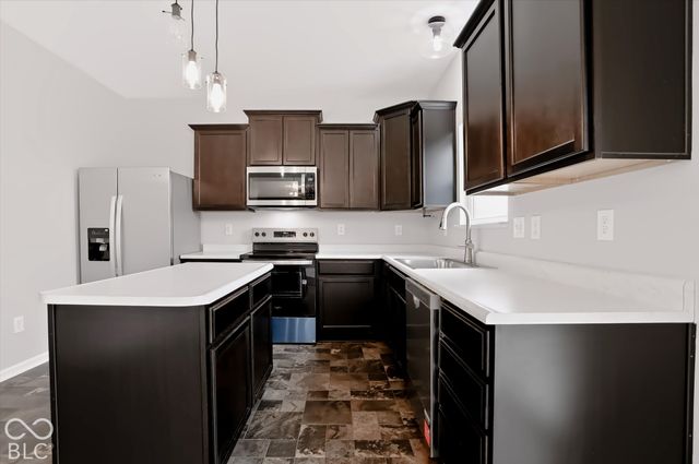 7803 Housefinch Lane, Indianapolis, IN 46239