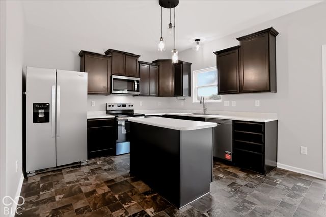 7803 Housefinch Lane, Indianapolis, IN 46239
