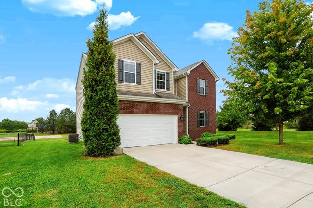 7803 Housefinch Lane, Indianapolis, IN 46239