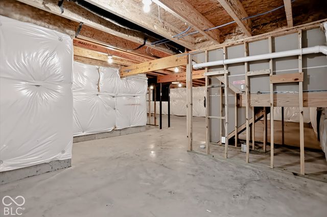 7803 Housefinch Lane, Indianapolis, IN 46239