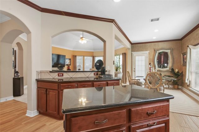 2824 Seaside Drive, Seabrook, TX 77586