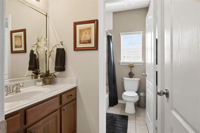 2824 Seaside Drive, Seabrook, TX 77586