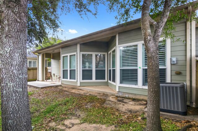 2824 Seaside Drive, Seabrook, TX 77586