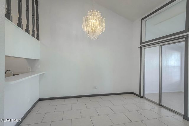 859 DESTELLO Road, El Paso, TX 79907