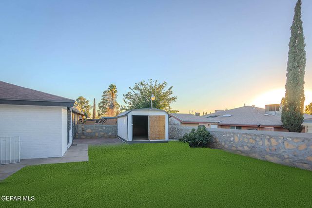 859 DESTELLO Road, El Paso, TX 79907