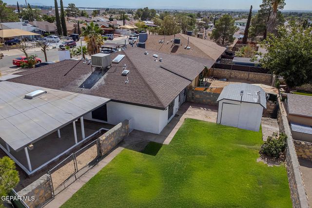 859 DESTELLO Road, El Paso, TX 79907