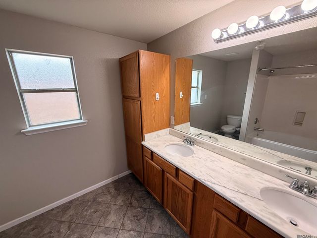 12862 Bonnie Bleu Dr, Denham Springs, LA 70726