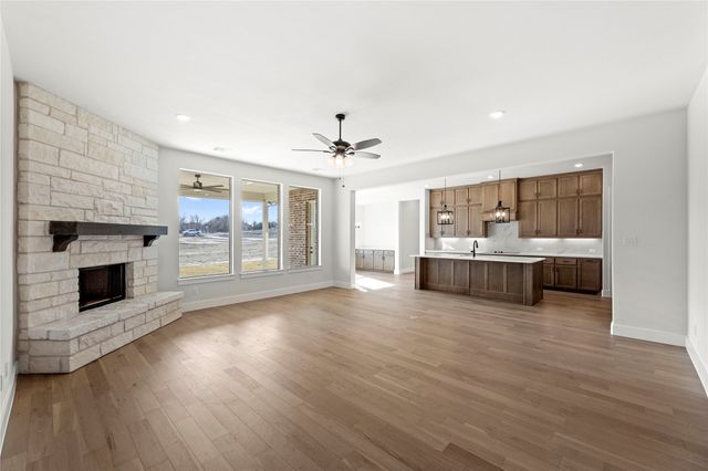 216 Carly Lane, Van Alstyne, TX 75495