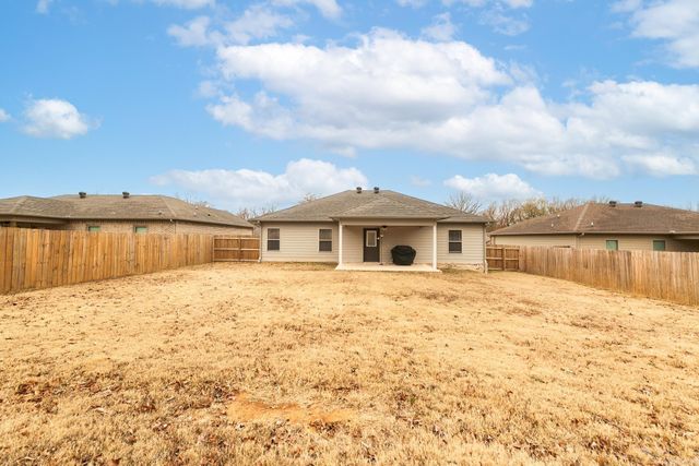 55 Birchwood Drive, Ward, AR 72176