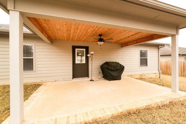 55 Birchwood Drive, Ward, AR 72176