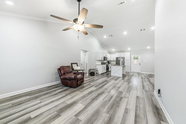 55 Birchwood Drive, Ward, AR 72176