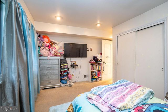 J4 AVON DR, East Windsor, NJ 08520