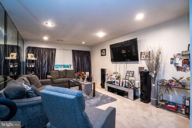 J4 AVON DR, East Windsor, NJ 08520