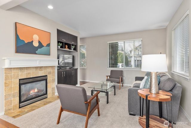 20025 11th Avenue W, Lynnwood, WA 98036