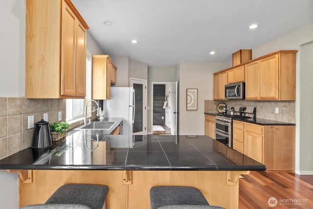 20025 11th Avenue W, Lynnwood, WA 98036