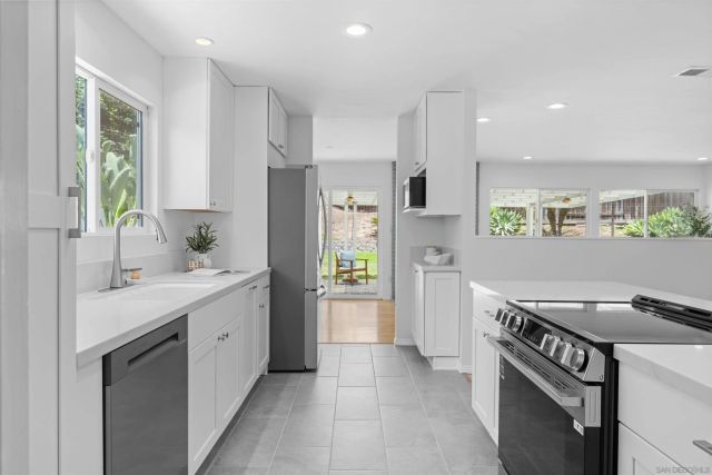 8754 Joeve Ct., San Diego, CA 92119