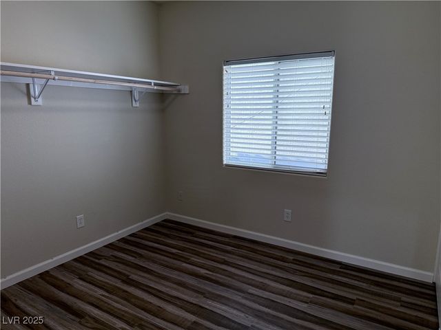 6304 Legend Falls Street, North Las Vegas, NV 89081