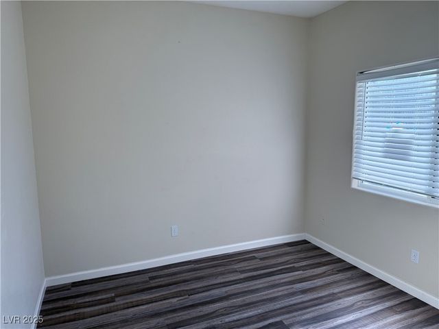 6304 Legend Falls Street, North Las Vegas, NV 89081