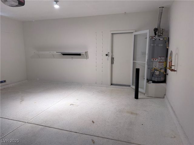 6304 Legend Falls Street, North Las Vegas, NV 89081