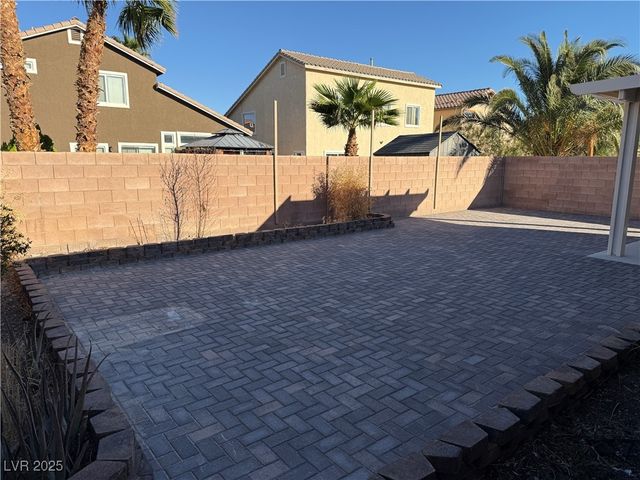 6304 Legend Falls Street, North Las Vegas, NV 89081