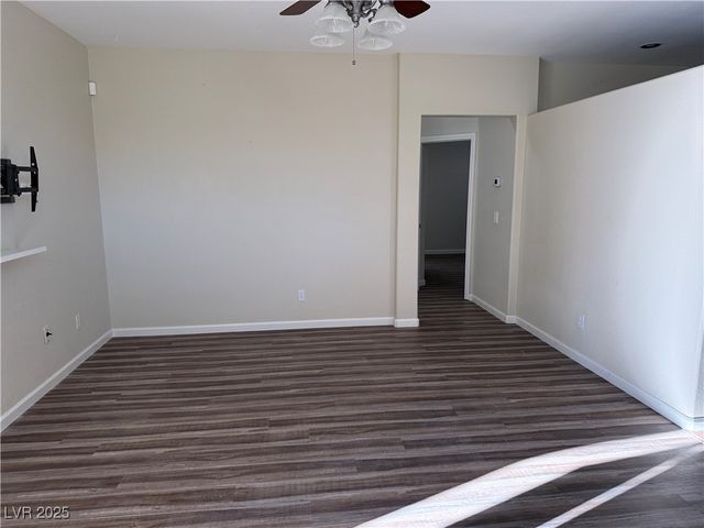 6304 Legend Falls Street, North Las Vegas, NV 89081