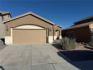 6304 Legend Falls Street, North Las Vegas, NV 89081