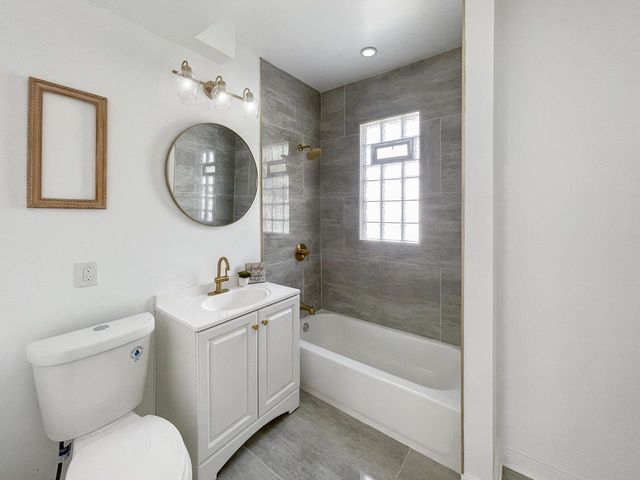 2634 N 34th STREET, Milwaukee, WI 53210