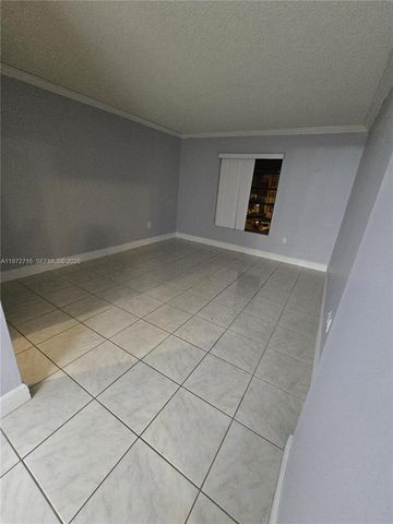 1300 SW 122nd Ave 305-2, Miami, FL 33184