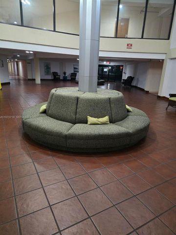 1300 SW 122nd Ave 305-2, Miami, FL 33184