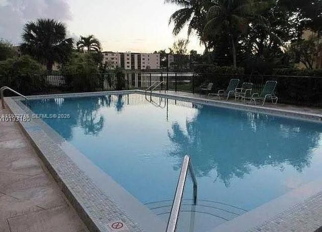 1300 SW 122nd Ave 305-2, Miami, FL 33184