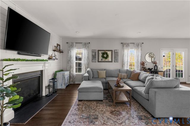 6800 Stafford Park Dr, Moseley, VA 23120