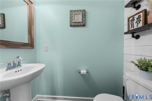 6800 Stafford Park Dr, Moseley, VA 23120