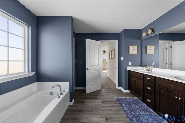 6800 Stafford Park Dr, Moseley, VA 23120