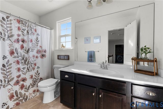 6800 Stafford Park Dr, Moseley, VA 23120