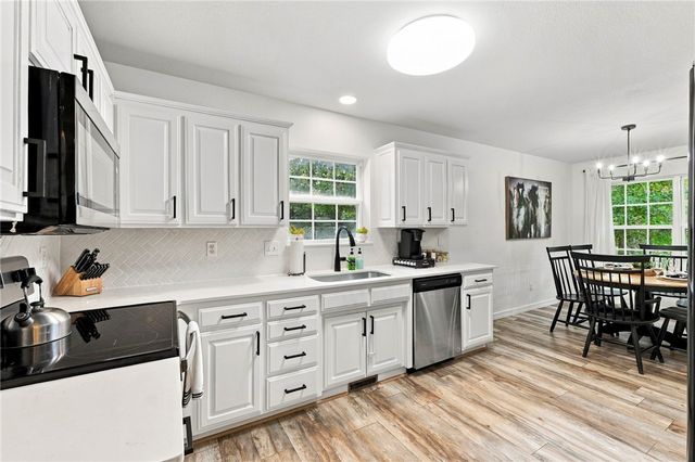 9 Whitton Lane, Bella Vista, AR 72714