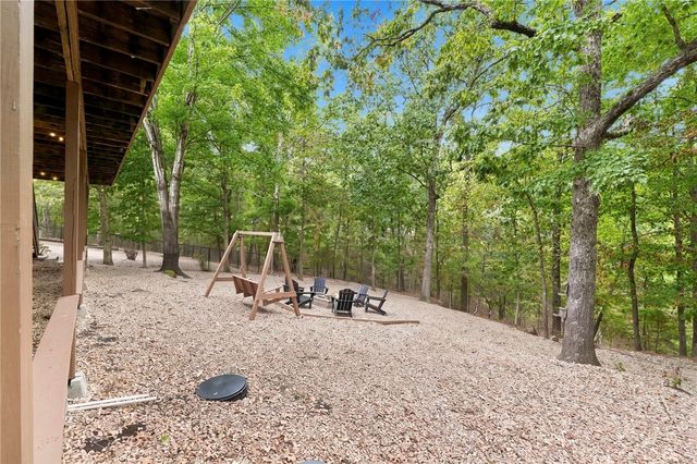 9 Whitton Lane, Bella Vista, AR 72714