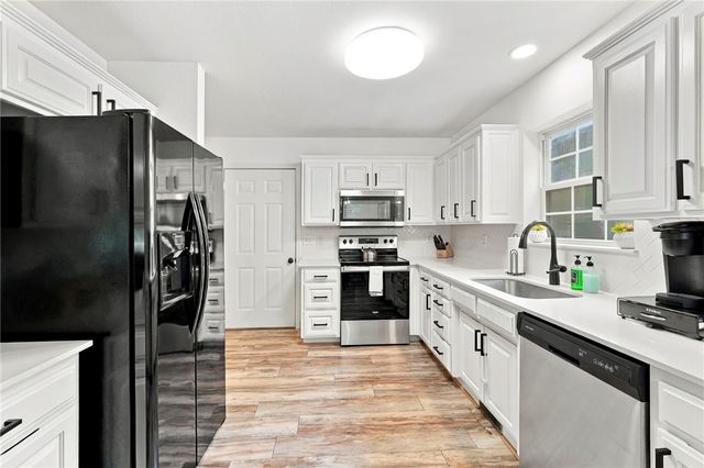 9 Whitton Lane, Bella Vista, AR 72714