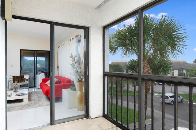 2593 COUNTRYSIDE BOULEVARD 7313, Clearwater, FL 33761