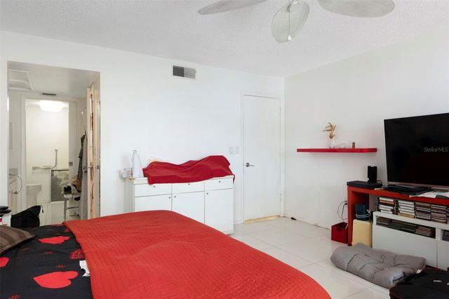 2593 COUNTRYSIDE BOULEVARD 7313, Clearwater, FL 33761