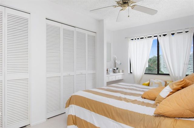 2593 COUNTRYSIDE BOULEVARD 7313, Clearwater, FL 33761