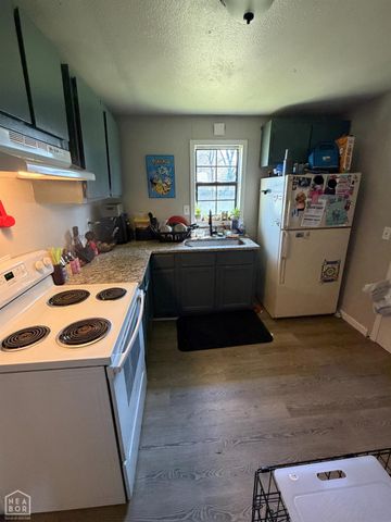 300 E Matthews Street, Brookland, AR 72417