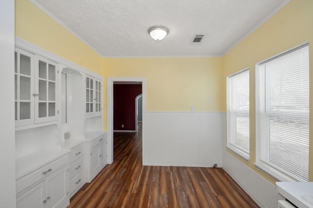 109 Maple Street, Highlands, TX 77562