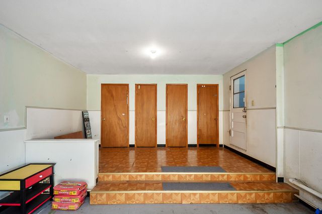 109 Maple Street, Highlands, TX 77562