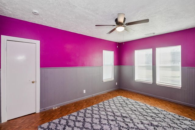 109 Maple Street, Highlands, TX 77562