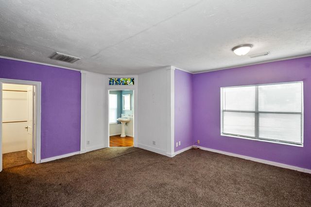 109 Maple Street, Highlands, TX 77562