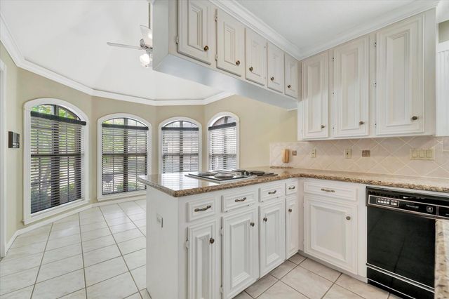 2019 Spring Field Road, Houston, TX 77062