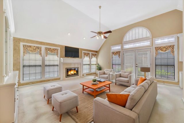 2019 Spring Field Road, Houston, TX 77062