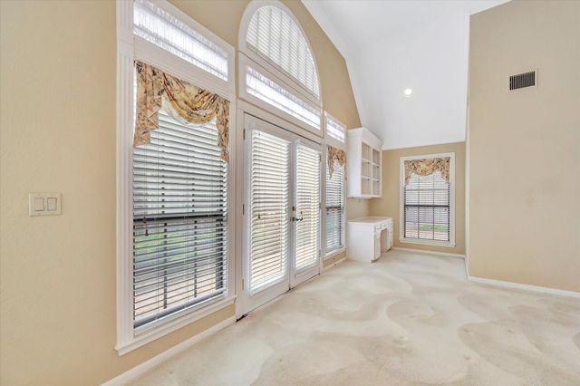 2019 Spring Field Road, Houston, TX 77062