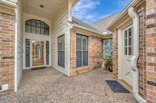 2019 Spring Field Road, Houston, TX 77062